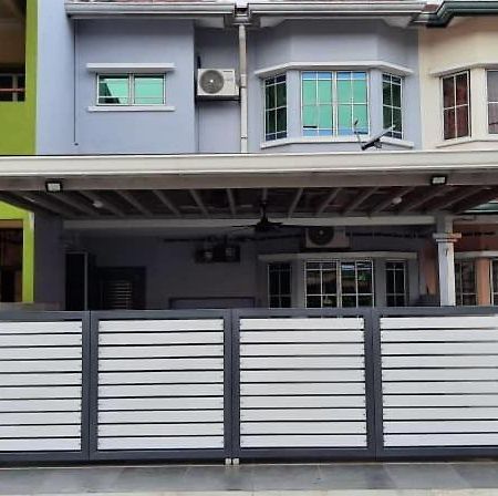 Homestay Dr. Z Klang Exterior foto