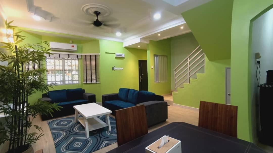 Homestay Dr. Z Klang Exterior foto